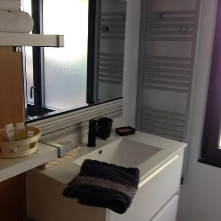 Capsule hotel Grain De Folie Beaune (Cote d'Or)