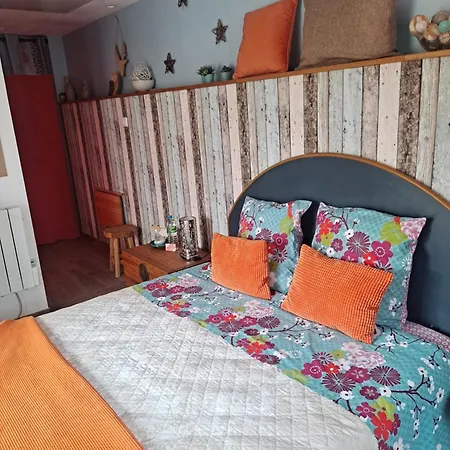 Grain De Folie Capsule hotel Beaune (Cote d'Or)