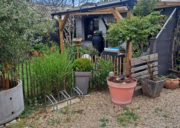 Kapszulahotel Grain De Folie